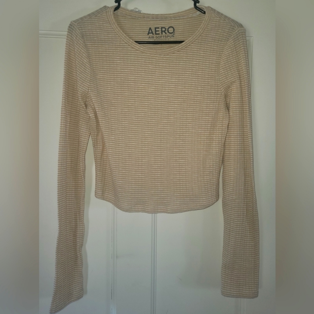 Aero long sleeve top. Size large